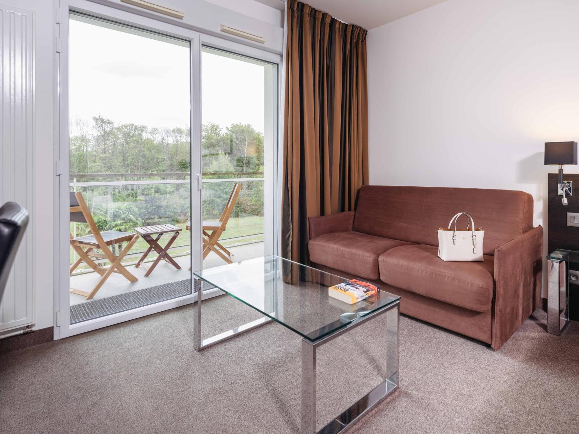 Golden Tulip Nantes Carquefou Suite Eksteriør billede