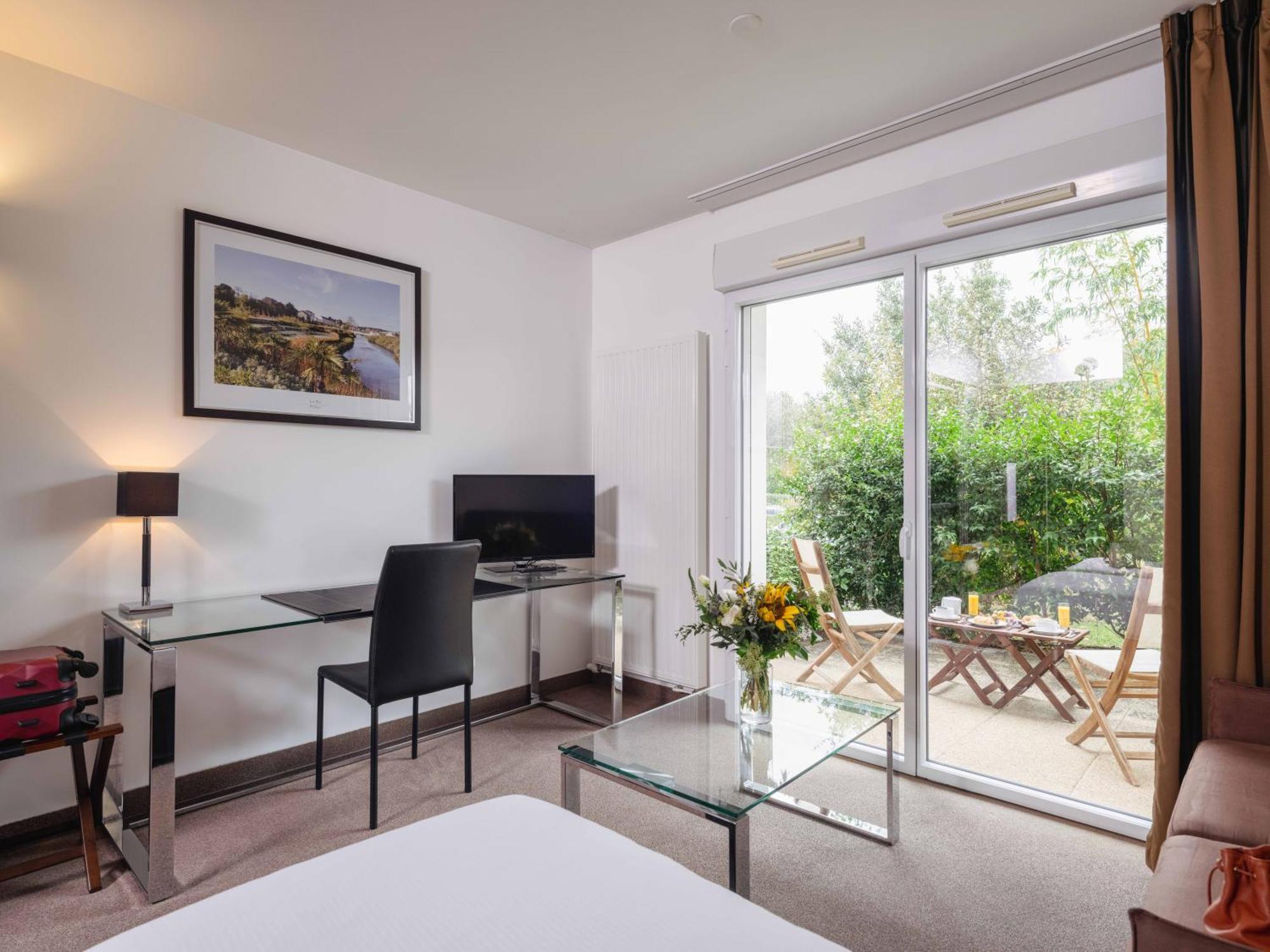 Golden Tulip Nantes Carquefou Suite Eksteriør billede