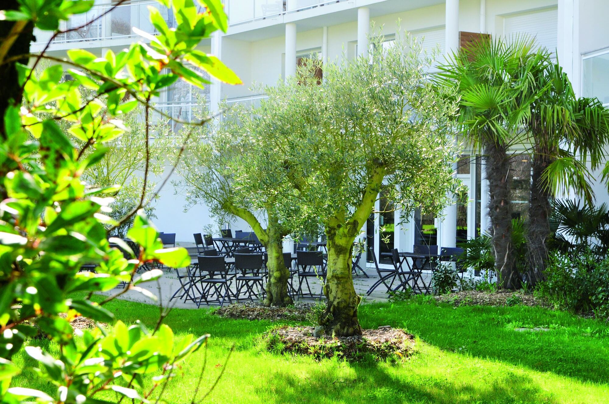 Golden Tulip Nantes Carquefou Suite Eksteriør billede