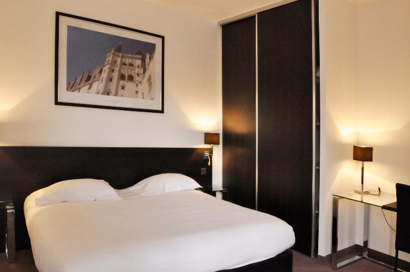 Golden Tulip Nantes Carquefou Suite Eksteriør billede